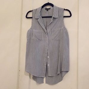 Stripped Sleeveless Blouse